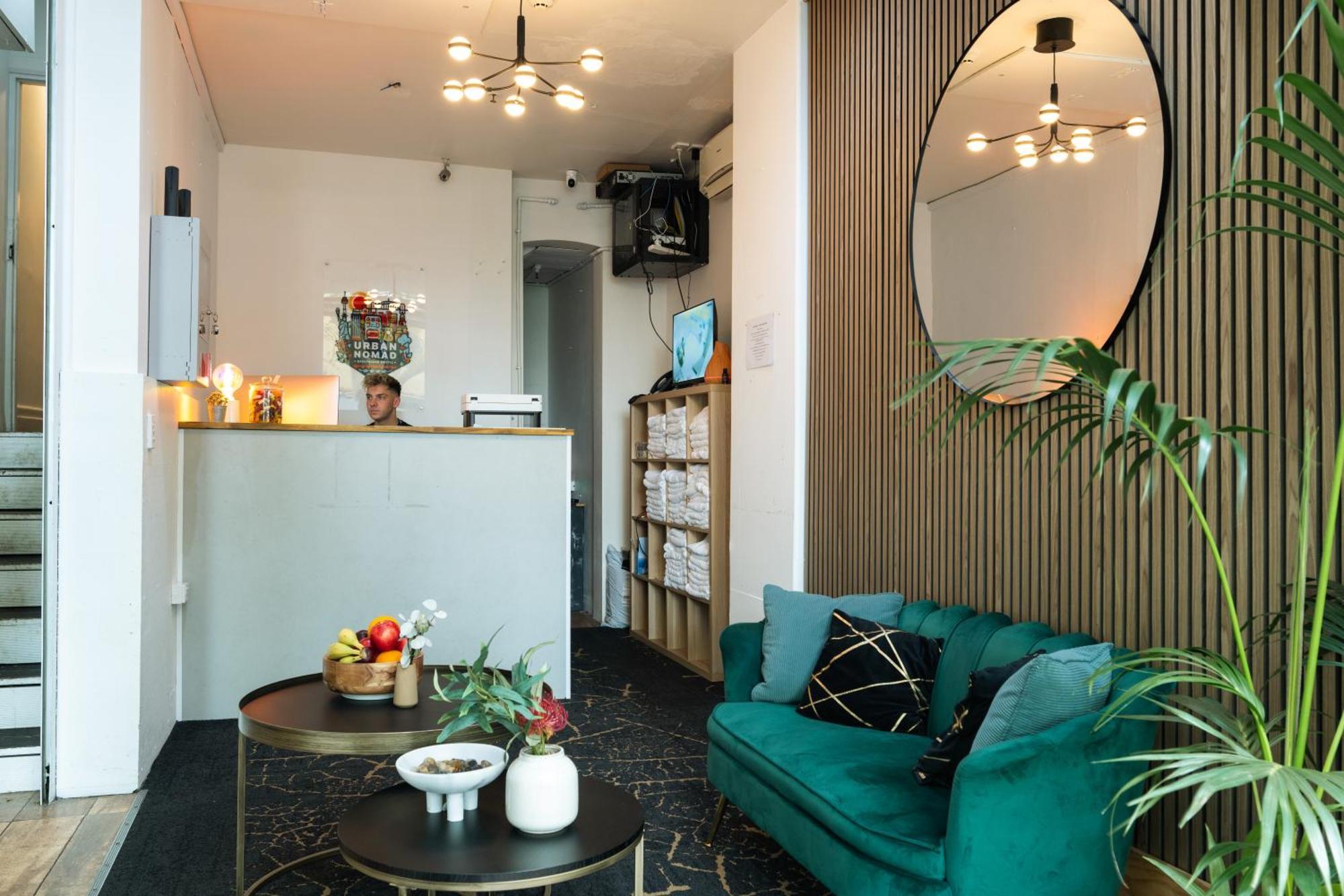 Urban Nomad Potts Point - 18 To 39 Only Hostel Sydney Bagian luar foto