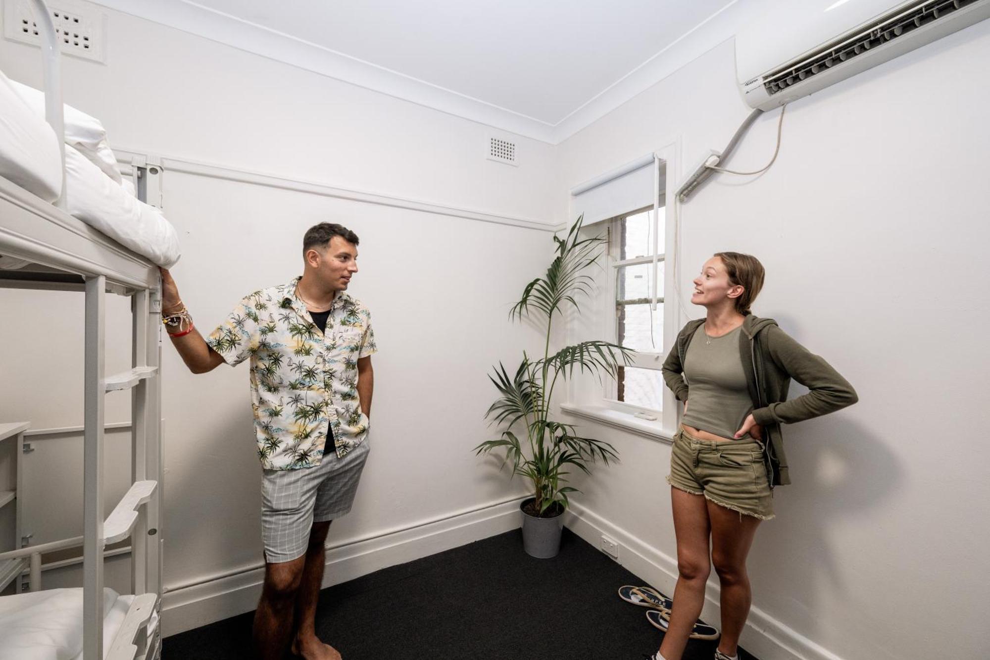Urban Nomad Potts Point - 18 To 39 Only Hostel Sydney Bagian luar foto