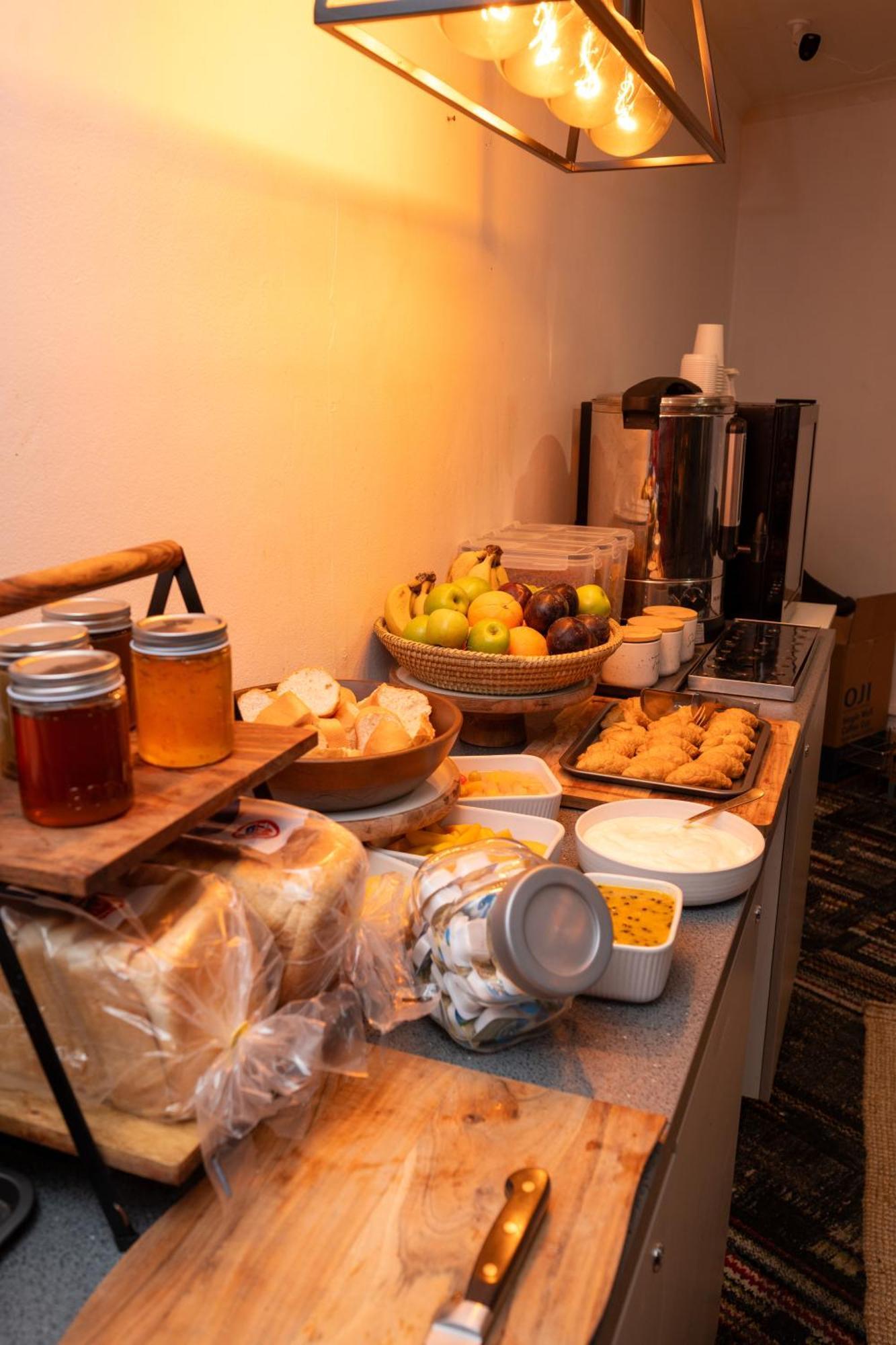 Urban Nomad Potts Point - 18 To 39 Only Hostel Sydney Bagian luar foto