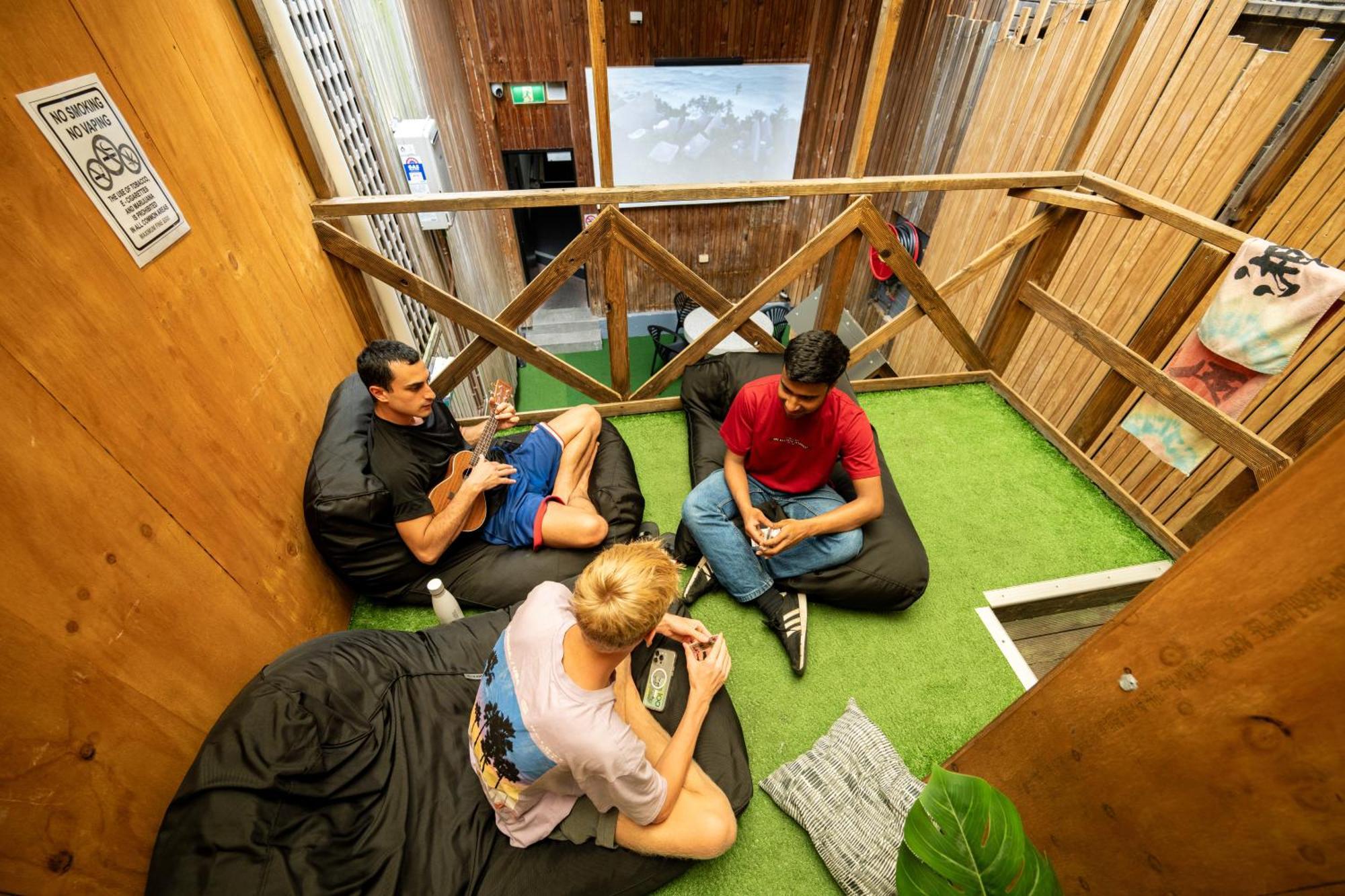 Urban Nomad Potts Point - 18 To 39 Only Hostel Sydney Bagian luar foto
