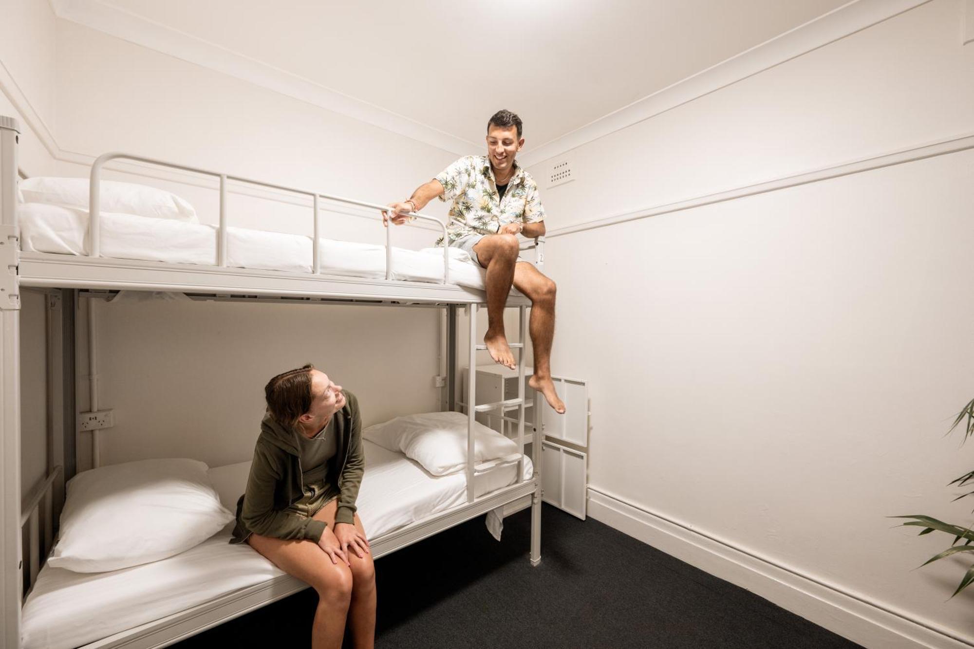 Urban Nomad Potts Point - 18 To 39 Only Hostel Sydney Bagian luar foto