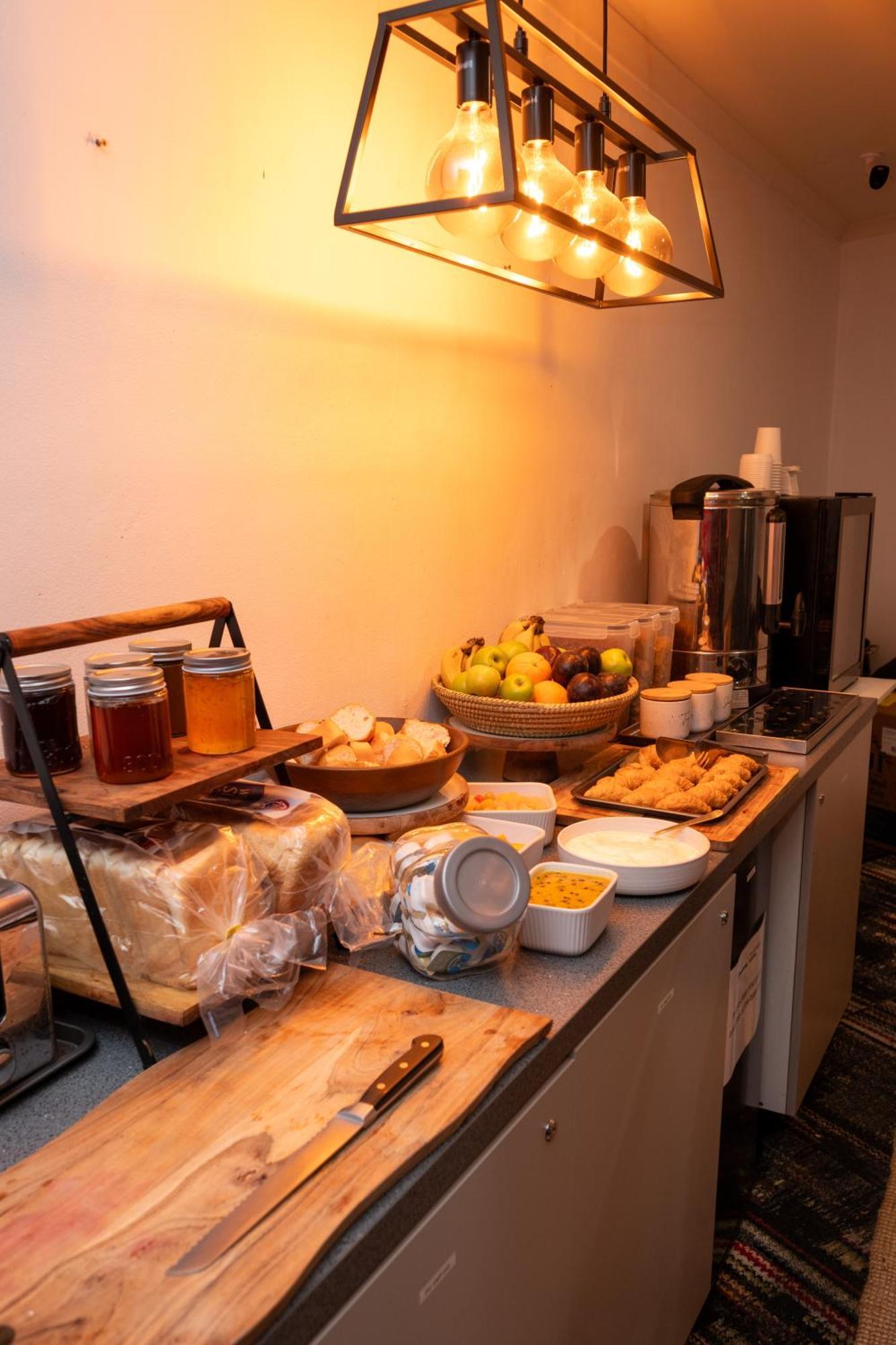 Urban Nomad Potts Point - 18 To 39 Only Hostel Sydney Bagian luar foto