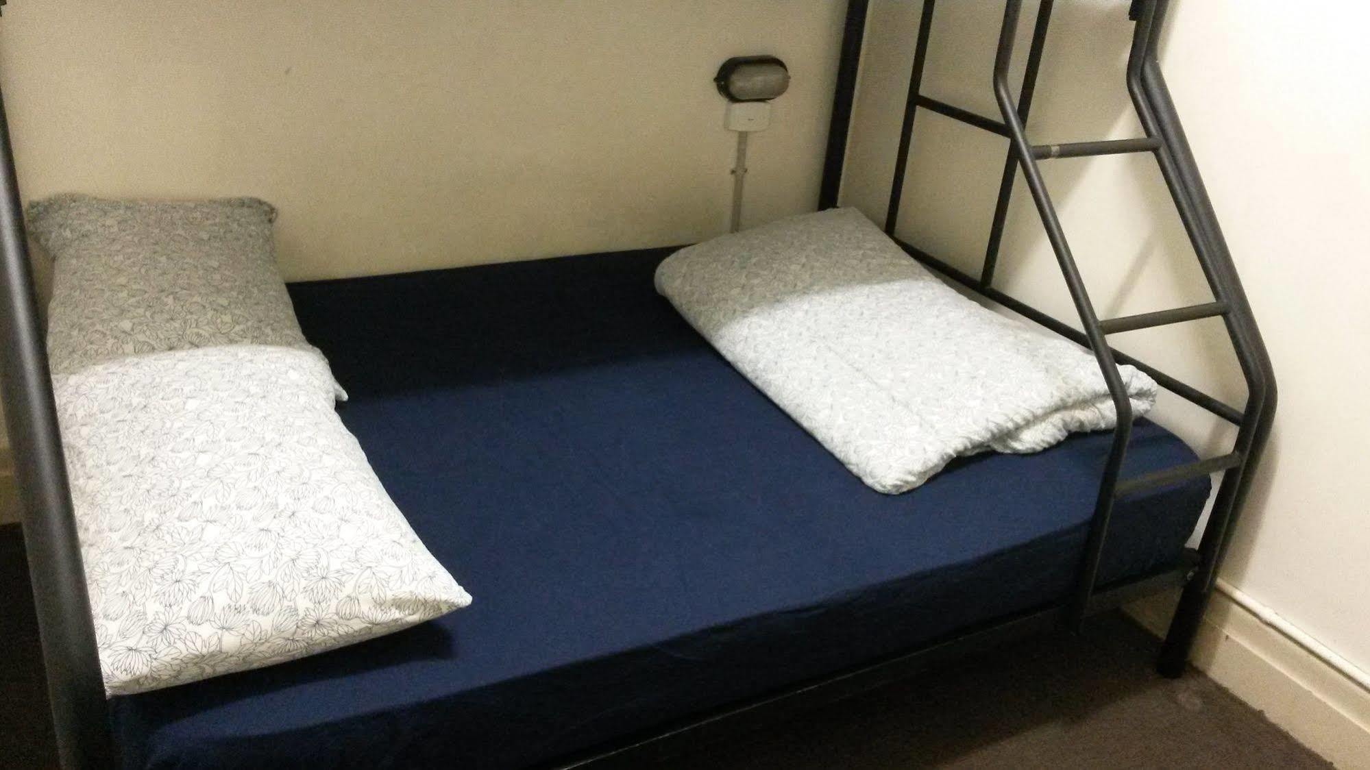 Urban Nomad Potts Point - 18 To 39 Only Hostel Sydney Bagian luar foto